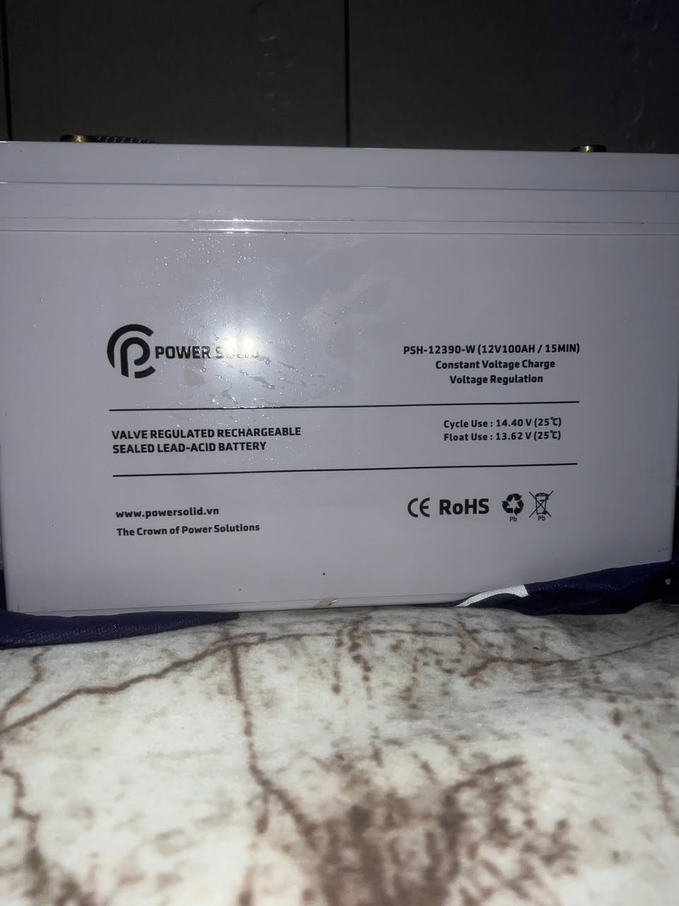 بطاريتان مستخدمات قليل اقل من شهرين مكاني موجود باربيل وتوصيل موجود ١٠٠ امبير ١٢ فولت سعر البطارية ١٠٠ الف ***********
