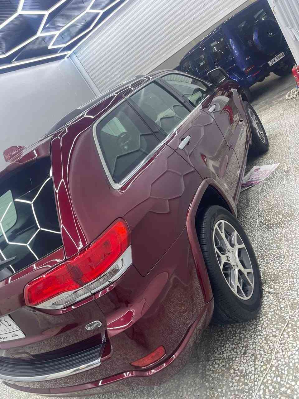 جيب (خليجي) موديل 2020 آوفر لاند مكفولة كفالة عامة السيارة  فول  مواصفات جكات فورويل بارنوما هوك امامي خلفي
محرك ٦ سلندر ٣٦٠٠ مكفول دفع رباعي 4.4
بصمه + تشغيل عن بعد كروز تثبيت سرعه
صندوق كهرباء
بنوراما
جكات تصعد وتنزل
ماوس وضعيات قيادة
داخل قرميدي اصلي
ستيرن كهرباء + تدفئه
كشنات جلد تدفئه وتبريد
خزن وضعيه كشنات ميموري
شاشة كبيرة
دمام خلفي
كامرة دوارة ٣٦٠ درجة
حساسات امامي خلفي
لد امامي خلفي
لايت زنون عالي ناصي
اضاءه ترحيب
دشبول خياط طبيعي
اوتو ستارت
حساس امامي وخلفي
رادار جانبي وخلفي 
مري شفط + اشاير بلمري مع القفل وعاكس ضوء + هيترات مري+نقاط عمياء
اضاءه ترحيب
وبعد هواي مواصفات. 
مكان السياره حي العدل
الشراي يتصل  واتساب 
***********
