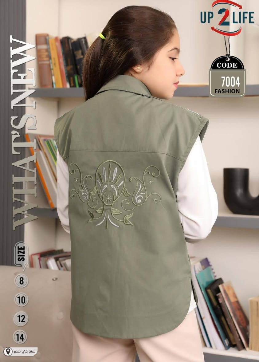 #الفهد_للأطفال
سوت بناتي 3 قطع
قياس 8-16 سنة
العنوان 🔴الصويرة-شارع النجمة-مقابل شموسة ومجاور حلويات الحمداني 
متوفر توصيل داخل الصويرة وكافة محافظات العراق
للاستفسار ***********
