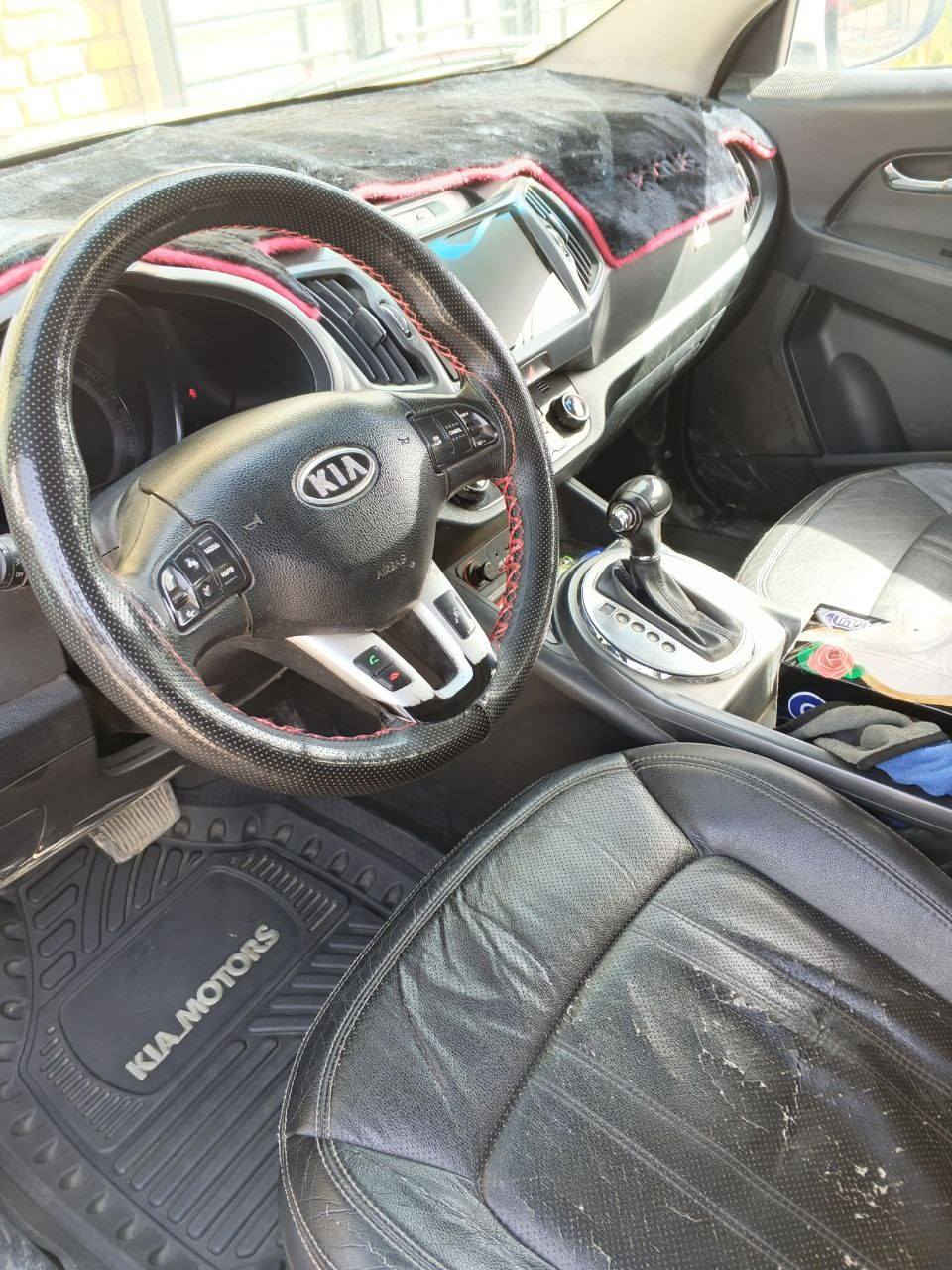 سبورتج للبيع فول مواصفات موديل 2012 بيه خمس قطع صبغ والمكينه مفتوحة سونار موجود  ***********
