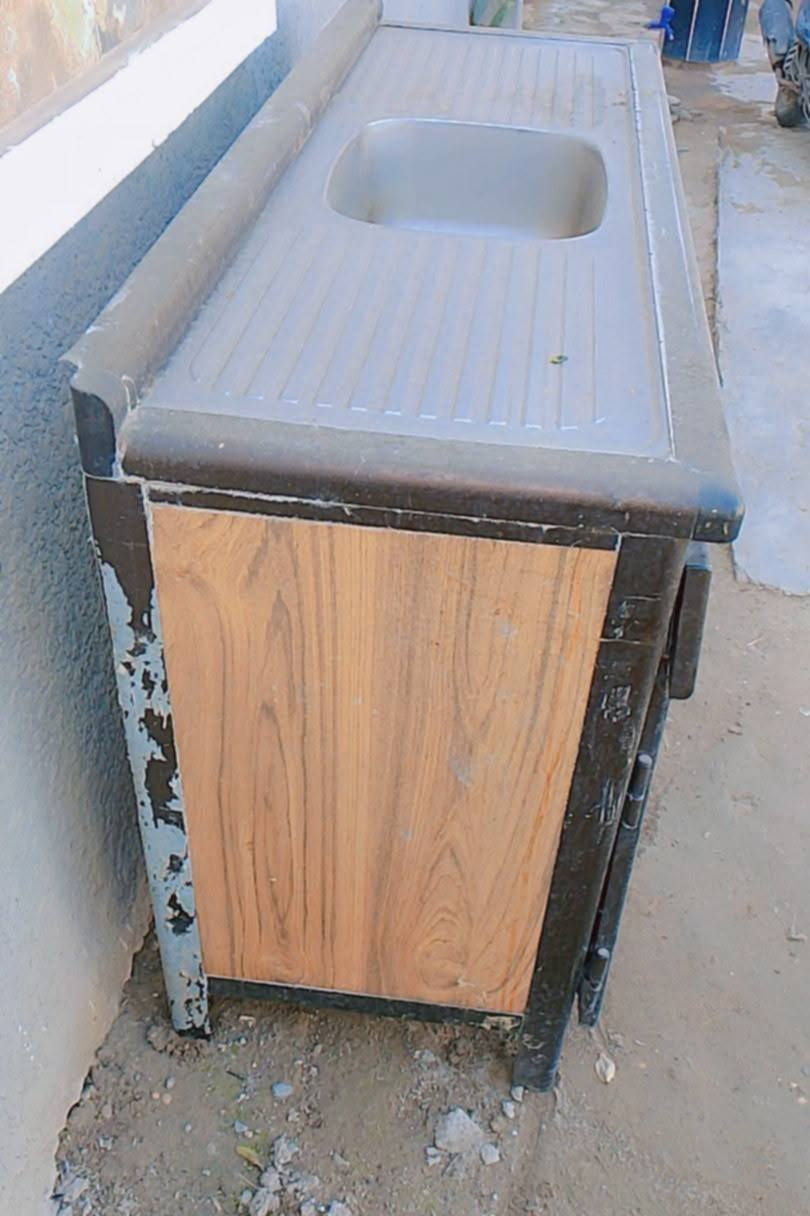 السَلٱمٌ عـَلـْيگمّ غراض للبيع بسعر جدا مناسب ✅
💠 معرض عرض مترتين ونص ارتفاع مترتين خانتين ارضي وملحق سعر ( 85 )الف وبي مجال
2- مبرده نضيفه وشغاله سعـر ( 95 الف )
3- مكتبه كما في صور ادنى نضيفه سعـر( 90) الف

4- مسطبه طولها 3 امتار عرض متر تفيد للمحلات او لبيت مخزن سـعـر( 40) الف

5- سنـك عرض متر ونص ارتفاع متر و10 نضيف سـعـر ( 65 ) الـف

العنوان بغداد ✅ الراشدية خلف بوابه بغداد قرب مطعم ضفاف دجله


**إذا كنت صاحب هذا الإعلان وتريد حذفه لأي سبب، رجاءا أرسل رسالة إلى الدعم الفني**