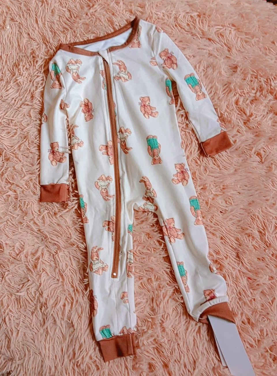 السلام عليكم
ذني القطع ابيعهن ١٤٠ الف
بيهن صيفي وشتوي وبهاري
مثل ما معروضات بالصور
لي يريد يراسلني خاص


**إذا كنت صاحب هذا الإعلان وتريد حذفه لأي سبب، رجاءا أرسل رسالة إلى الدعم الفني**