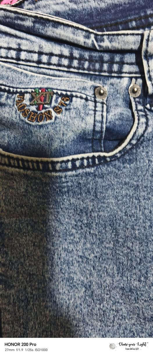 جنز ليكرا xt
قياس 36
طول 105 
حجل 17


**إذا كنت صاحب هذا الإعلان وتريد حذفه لأي سبب، رجاءا أرسل رسالة إلى الدعم الفني**