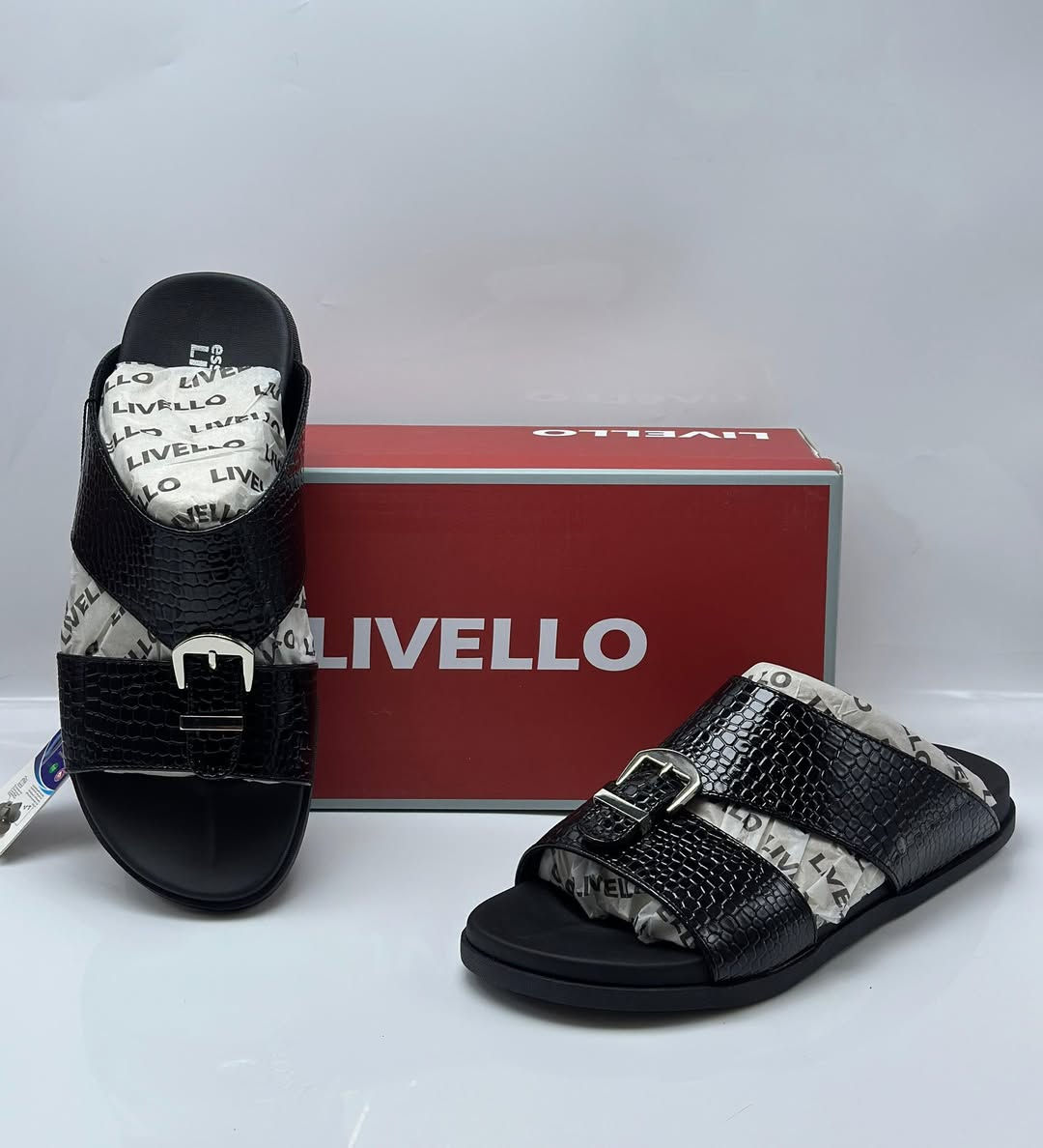 شحاطات ايطالي.. راحة وفخامة.
✨ متوفرة الآن في مجمع أبو عبد الله التجاري.
🚛 خدمة التوصيل متوفرة لكافة محافظات العراق.
للطلب والاستفسار:
📞 ***********
📞 ***********
