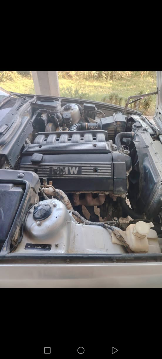 السلام عليكم
٥٢٥ اصل مسكر فانوس موديل ٩٠ مكفوله من ضربه وجاهزه ول خياس كير ألماني توني شاده تبريد شغال تخم ويل وتاير جديد سنويه ل ٣٠ بسمي فتحه صقف شغاله
السعر ٦٠ مكاني واسط الصويره *********** إذا مراوس بصقر نضيف
