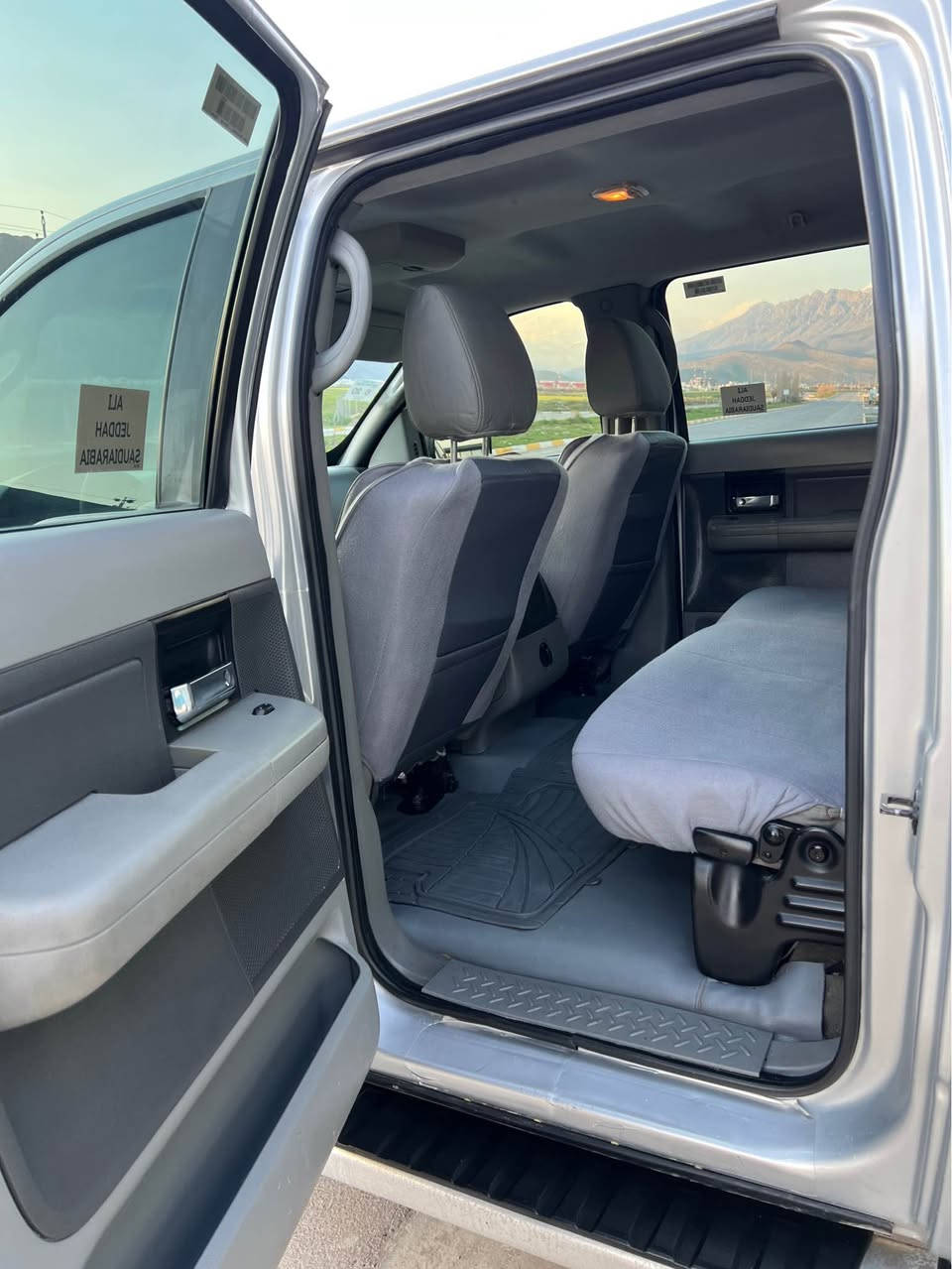 فؤرت 150 مؤديل 2008مواسةفات  xlt فول مواسةفات بؤدي كورتي دةرگا دريژ مةرغوب . مواسةفات گير تؤماتيك دةبل ئةكسل سيدي بؤكس بيلاد 6 سيدي حاسة گلؤپي ناو بؤدي مةكينة هةشت پستؤني عادي مةرغوب لايت ليد سةيارةكة ٢١٣ هةزار رويشتوة ناو پاكةت چوار تايةو ويل و دؤسةي راپتةري لؤكي لةسةرة ليدي عةتةرة يةك پةلة بوياغ بةدةرگاي پشت سةكنةوةية بي ليدران سةنةوي و رةقةمي تا 2031 تازةية گيرو مةكينة و كارةباي و دةبل ئةكسل و ليدران هةمو گياني بةشةرت سعري 129 گةلاو مةجاليكي برايانة سةيارةكة مالي دؤستة سةوداش دةكةم لةسةر دل گرتن *********** رانية, السليمانية
