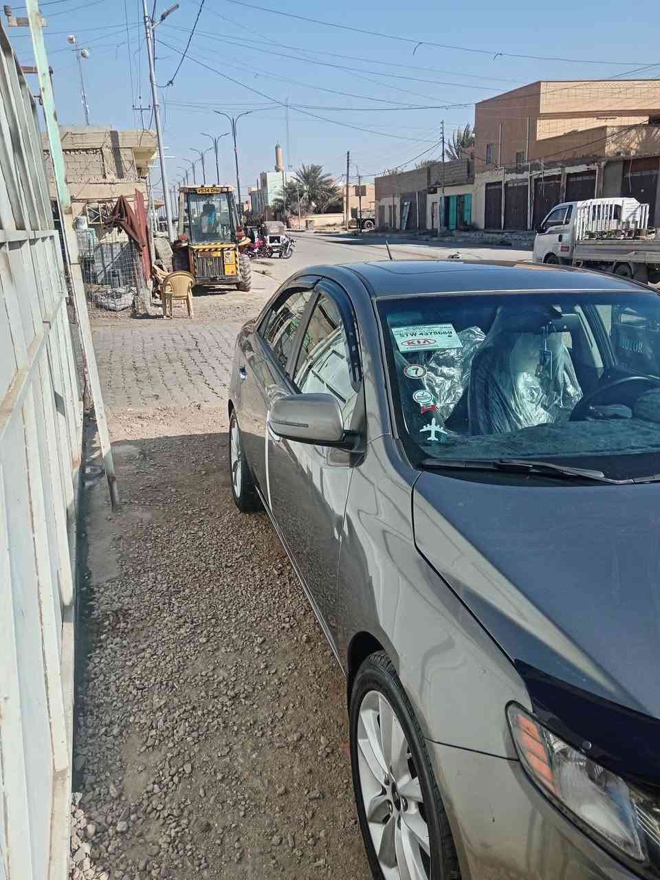 سيراتو ٢٠١٢ وارد خليجي مو كوري خليجي فول مواصفات السياره جديده مكفوله عده شخط ابين الباب والجاملغ الخلفي ومصبوغ ع كدها فقط رقم سليمانيه بسمي للبيع او المراوس حسب القناعه رقمي ***********
