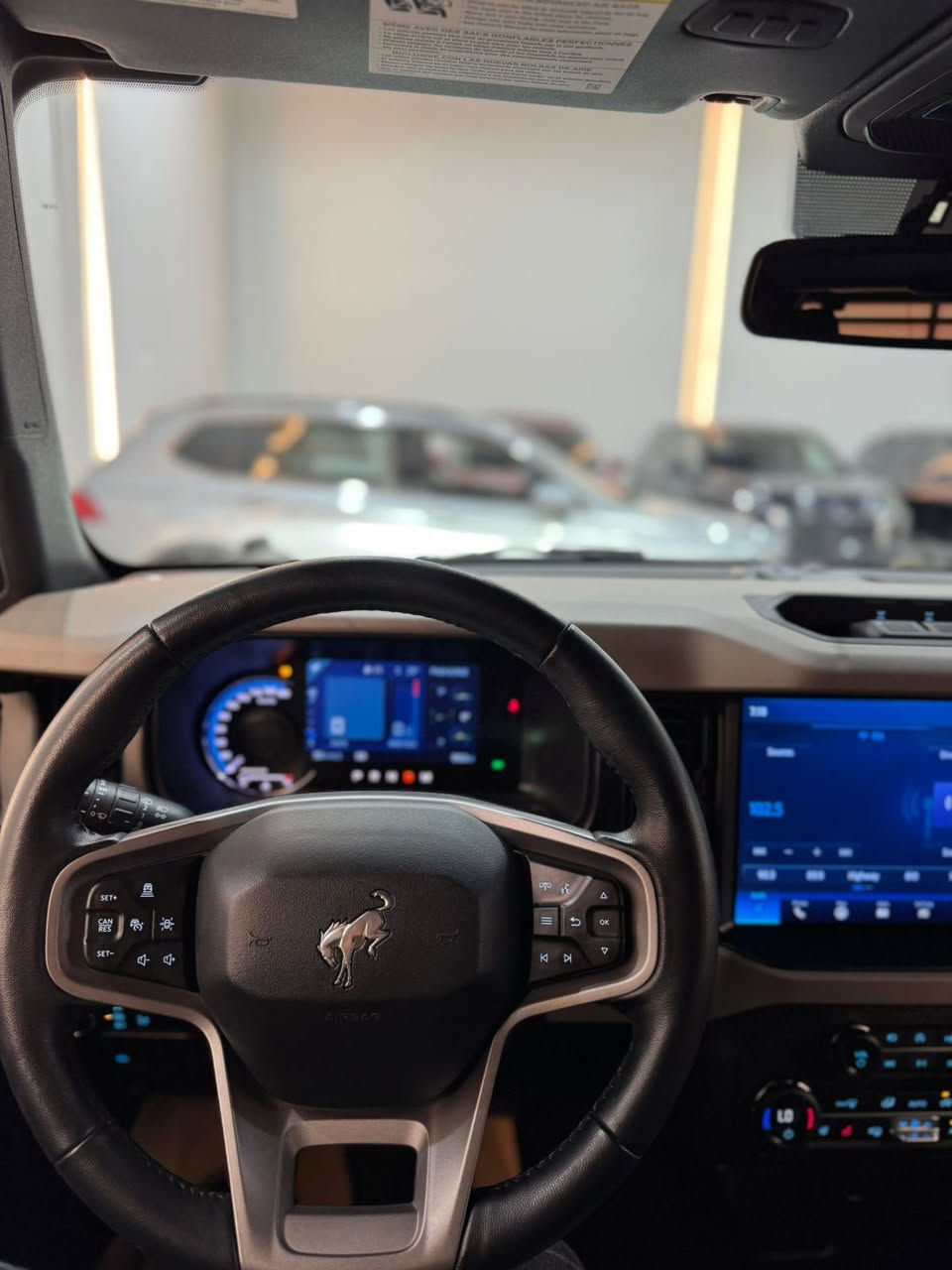 برونكو موديل ٢٠٢٣ فول مواصفات ٦ سلنده ر مكان سياره اربيل ***********
