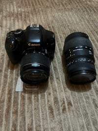 للبيع كأمره كانون D550 واظافه زوم رياضي 300/70 نضافه ودقه عاليه مكان ب...