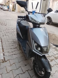 دراجه شحن • سكنس • 2000 واط • 6 بطاريات • دراجه كهربائية • سكوتر كهربا...