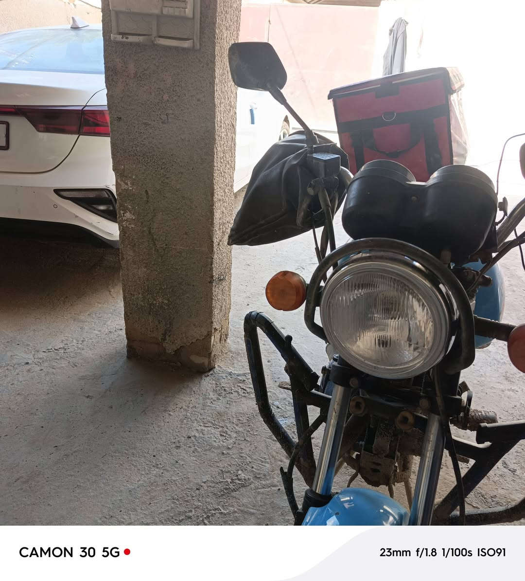 للبيع دايون رقم بغداد موديل23نضيفه مكينه برغي ما مفتوح بيهه صاحبهه شتريتهه منه مامشتغل بيهه دلفري واني اخذتهاا فتره قليله كلشي بيهه شغال ب2500وبيهه مجال تحويل ثاني يوم


**إذا كنت صاحب هذا الإعلان وتريد حذفه لأي سبب، رجاءا أرسل رسالة إلى الدعم الفني**