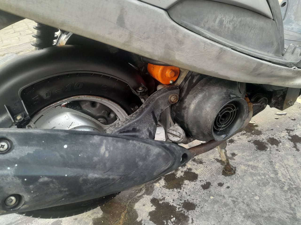 السلام عليكم دراجه ماكس منغولي للبيع الدراجه خرسه وخير من الله السعر ٥٥٠ وبيه مجال حك الجيه ***********
