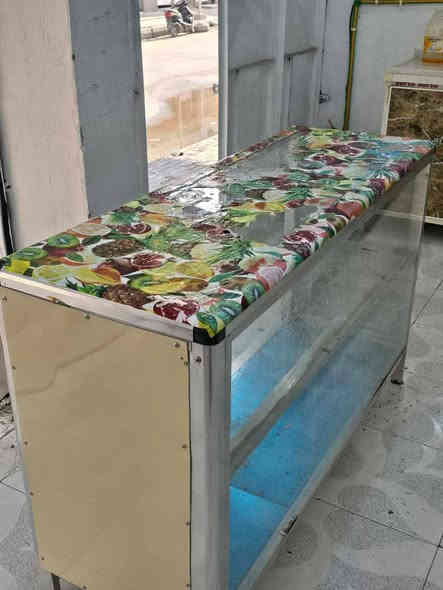 مجمده + براد + سبلت+ ميز + ميزان  البيع غراض جديده ***********
