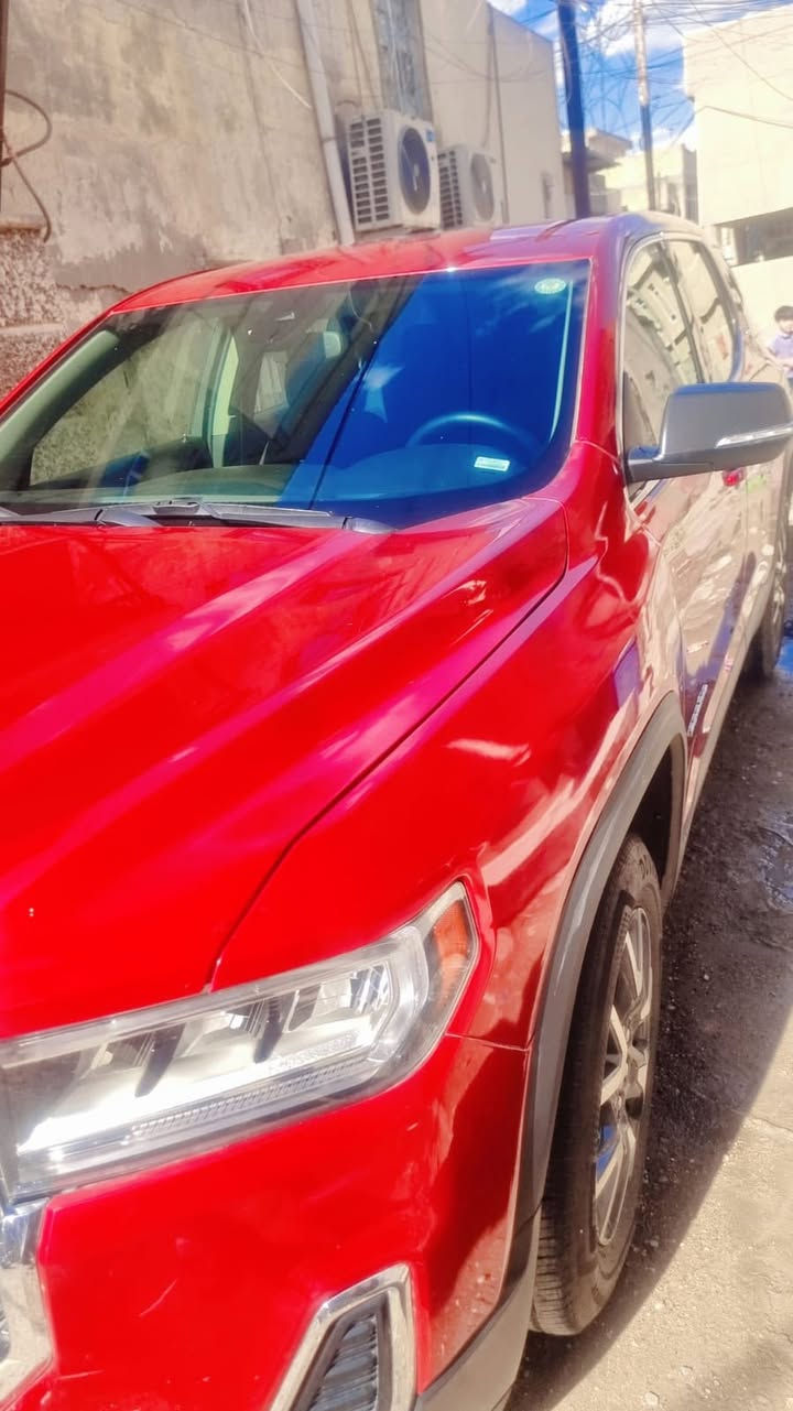 السلام عليكم للبيع GMC Acadia SLE 2023
رقم اربيل بسمي 
ماشية 70 الف ميل
حادثها موضح بالصورة 
بصمة
7 راكب
كراسي منفصل
محرك 2000 تيربو 
السعر 225 بيها مجال 
رقم الهاتف ***********
