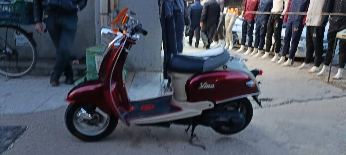 السلام علیکم دراجه عبدالحليم للبيع نضيف مابي اي عيب تايرات جديد 🆕 نكراسلف سعر ٥٥٠ رقم *********** وعنوان كركوك
