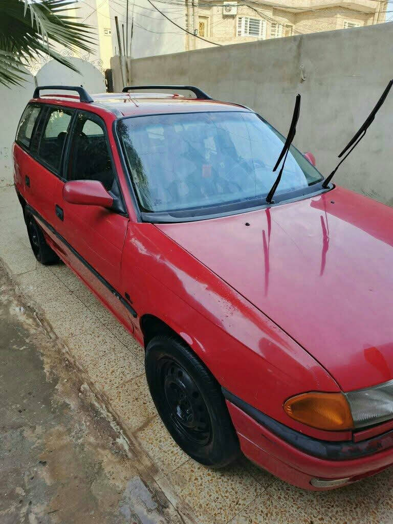 السلام عليكم للبيع 
السعر 35 ورقة وبيها مجال
استرا استيشن موديل 95

رقم كركوك
 حجم18المرغوب
كير اتوماتيك 
  تبريد 
 السيارة مثل ماواضح بالصوره
 بيها خيسان دوائر 
وبيها ضربه باب الخلفي والجاملغ 
شرط التحويل فقط بدون وكاله
كابون بانزين
سنويه 29
السعر 35 ورقة وبيها مجال
مكان السيارة موصل الأيسر  الكوبكليه قرب جامع الطيار
للأستفسار أكثر خاص


**إذا كنت صاحب هذا الإعلان وتريد حذفه لأي سبب، رجاءا أرسل رسالة إلى الدعم الفني**