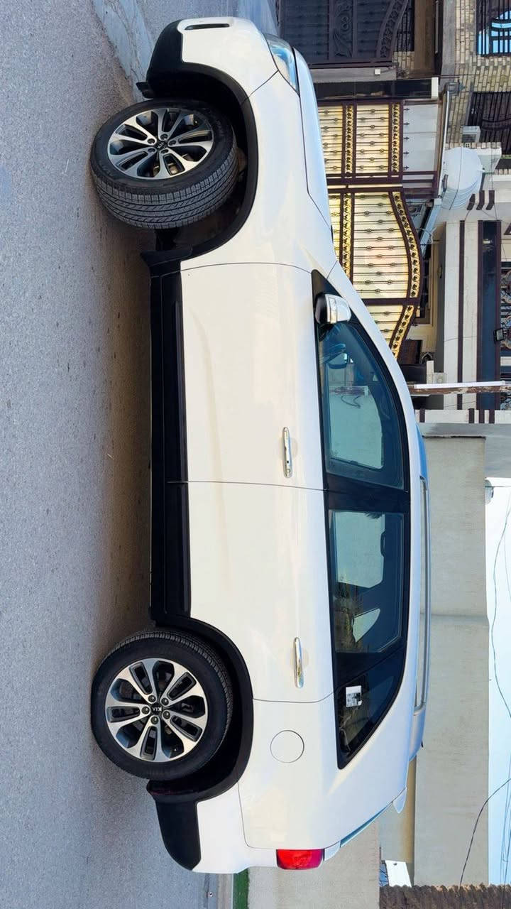 السلام عليكم للبيع كيا سورنتو ١٣ شكل ١٥ سيارة خليجي ٧راكب سوناره منشور وي الصور مكان السيارةبغداد لغزالية سعر ١٥٨ ورقة رقم *********** الكينة ٦سلندر خ
