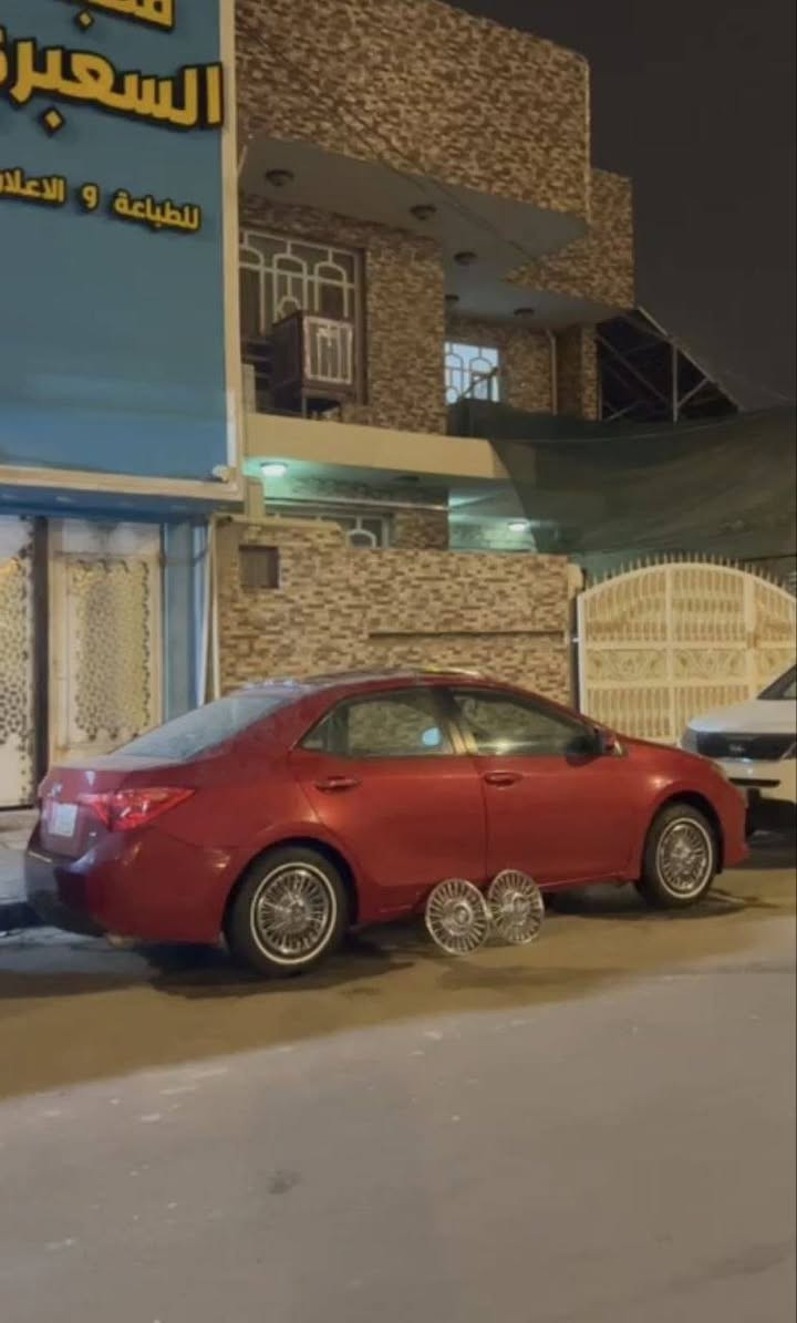 السلام عليكم سياره كورلا خصوصي موديل 2017 رقم اربيل باسمي مداور ثاني يوم حادث سياره باب الصدر تبديل وبلعراق صار بيها قطعتين بارد باب السائق والوراهه مكاني حله مركز المدينه سعر 130وبيهه مجال مكاني حله مركز مدينة الي ماعجبه السعر كلشي اكو بل سوك
 رقمي ***********
