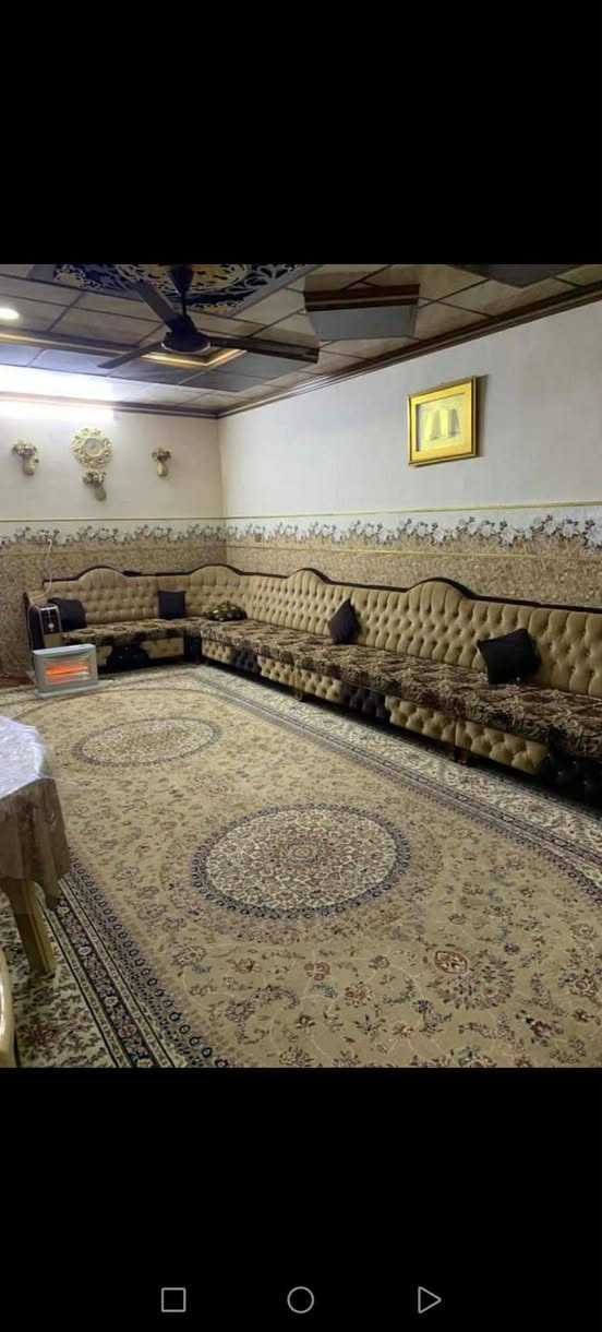 دار للبيع
مشرفه الاولئ
مساحة 150
يحتوي البيت علئ طابقين
اللاستفسار الاتصال علئ الرقم
***********
