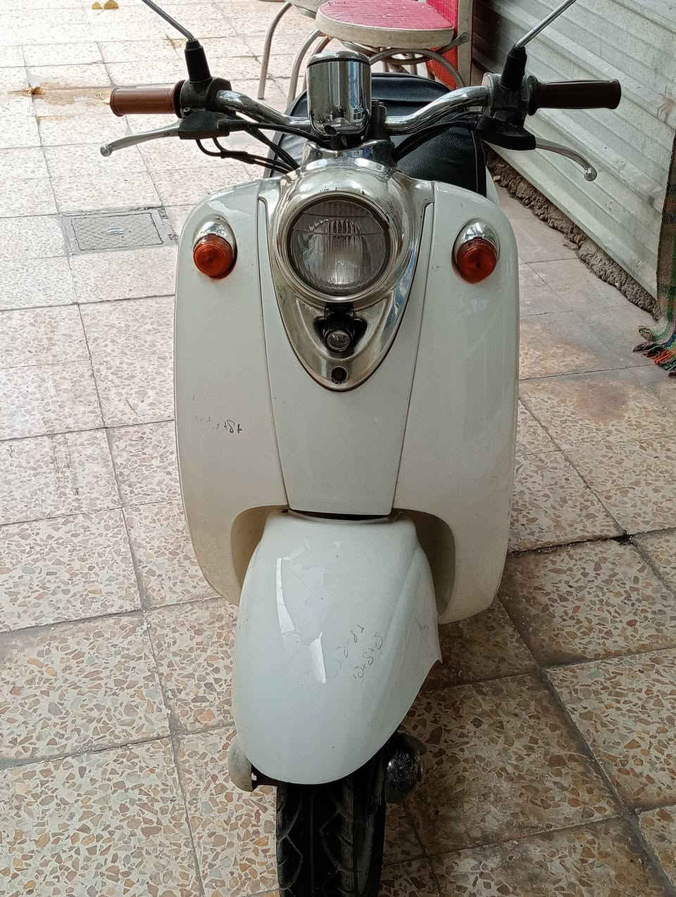 سلام عليكم عبدالحليم للبيع لوك بعده شخط مابي كهربائية كله يشتغل كيج بانزين هم يشتغل  نكره سلف وهندر اي عيب مابي ربع ماتصرف علي سعر 375 رقم موبايل ***********
