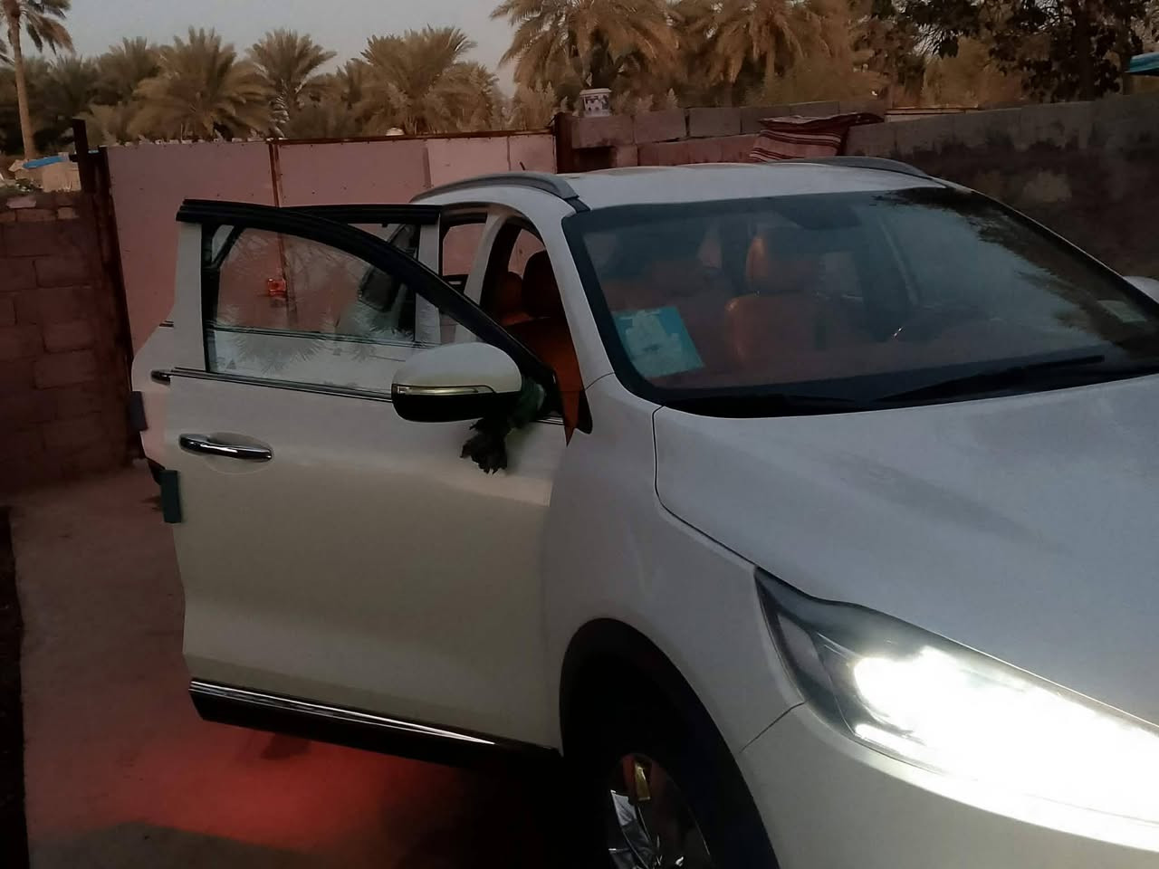 السلام عليكم اخوان
سورنتو موديل ١٨ خليجيه ٦سلندر فول عده البصمه بيها بلبنيد شويه الصوره مال البنيد داخل المنشور والباقي مكفوله رقم بغداد بسم عمي
مكان السياره صويره السعر ٢٤٣ وبيه مجال ***********
