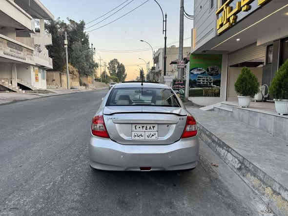 شێری A5 مۆدێل 2014
 سەنەوی و ژینگەی تا مانگی 3 ی 2026 تازەیە
تەنها سندوقی بۆیاغە بێ ناوگرتن 
سۆنەریم داناوە 
گێڕو مەکینەو تەبرید بەشەرت
تەحویل و غرامەو بڕاوەی بەشەرت
144 هەزار ڕۆیشتووە 
مواسەفات 
دەبڵ گێڕ ئۆتۆماتیک و عادی ٦ گێڕ مەرغوب
مەکینە ی بیلادی 
تەبرید ساردو گەرم مەزبوت
ناو زەرد .. سەقف سلایت 
ئەی بی ئێس و دژە خلیسک 
٤ جام کارەبا و ئاوێنە کارەبا
سوکان ڤۆلیۆم .. دەبڵ ئێرباک 
کوشن جڵد.. حاسەی دواوە
ویل کەپ 
سویچ کۆنتڕۆڵ و مەرکەزی 
٦٢ گەڵاو معامەلە لە قەزای دوکانم 
*********** یان *********** دخان
