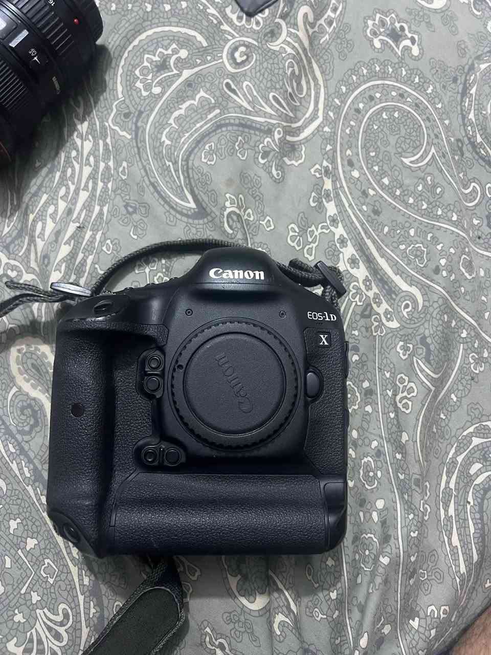 بدي ون دي اكس اخو الجديد
السعر ١١ ورقه


**إذا كنت صاحب هذا الإعلان وتريد حذفه لأي سبب، رجاءا أرسل رسالة إلى الدعم الفني**