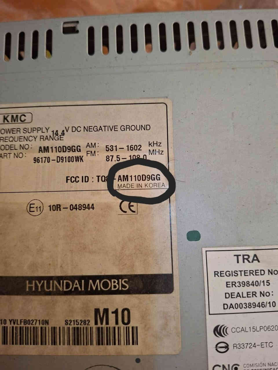 السلام عليكم.. عندي برده اصليه وشاشه اصليه كوري اصلي جديده .. يرهم على اغلب انواع السيارات.. العنوان بغداد.. شوفهن وبيك خير وتدلل.. رقم الواتساب ***********
