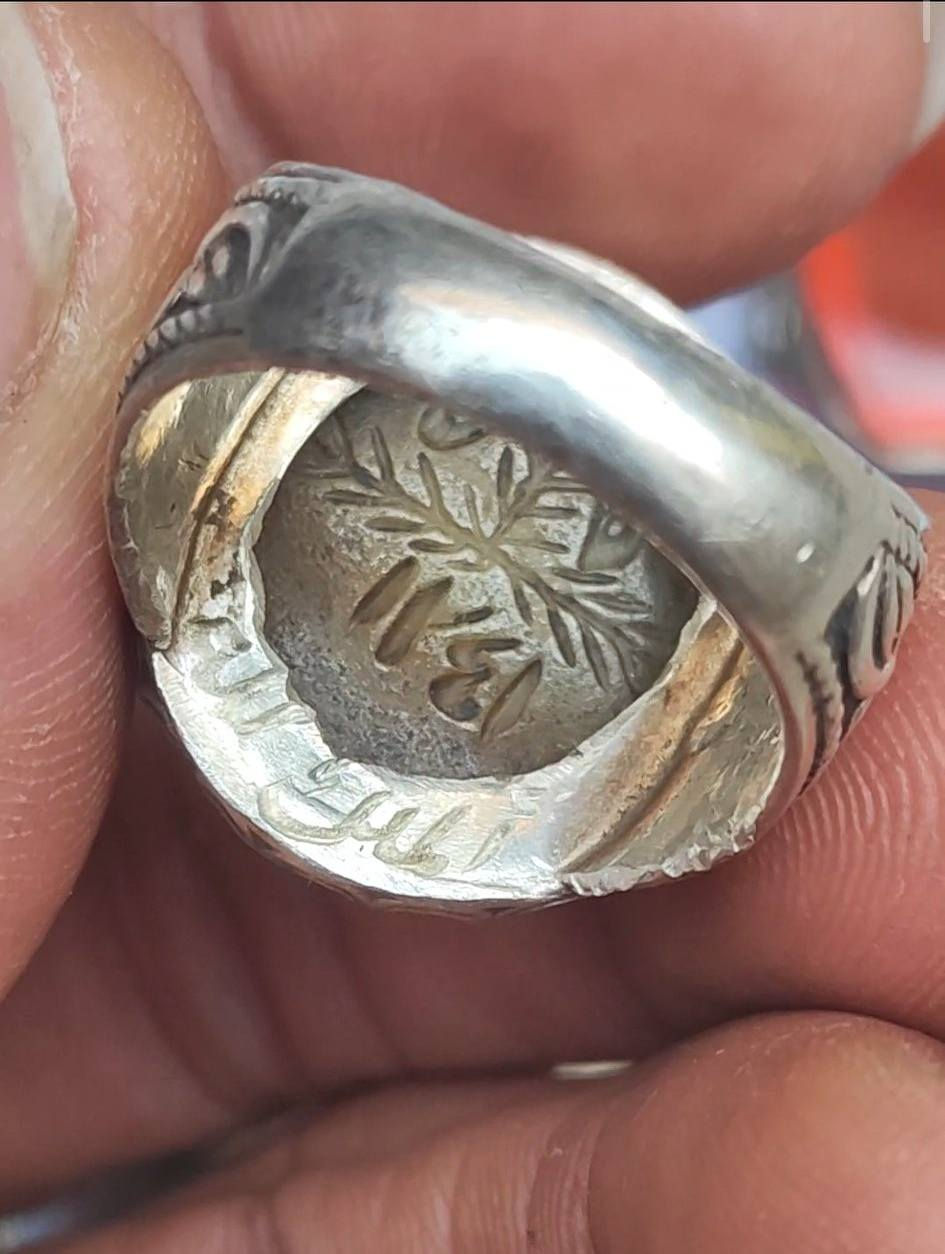 - قـال امـير المـؤمنين ؏ـلي ´ عليه السلام
صِيَامُ الْقَلْبِ عَنِ الْفِكْرِ فِي الْآثَامِ
أَفْضَلُ مِنْ صِيَامِ الْبَطْنِ عَنِ الطَّعَامِ

تريد الصدق هذا  لعيونكم الطيبه العشاق التحف والنوادر 

1141 هجري


**إذا كنت صاحب هذا الإعلان وتريد حذفه لأي سبب، رجاءا أرسل رسالة إلى الدعم الفني**