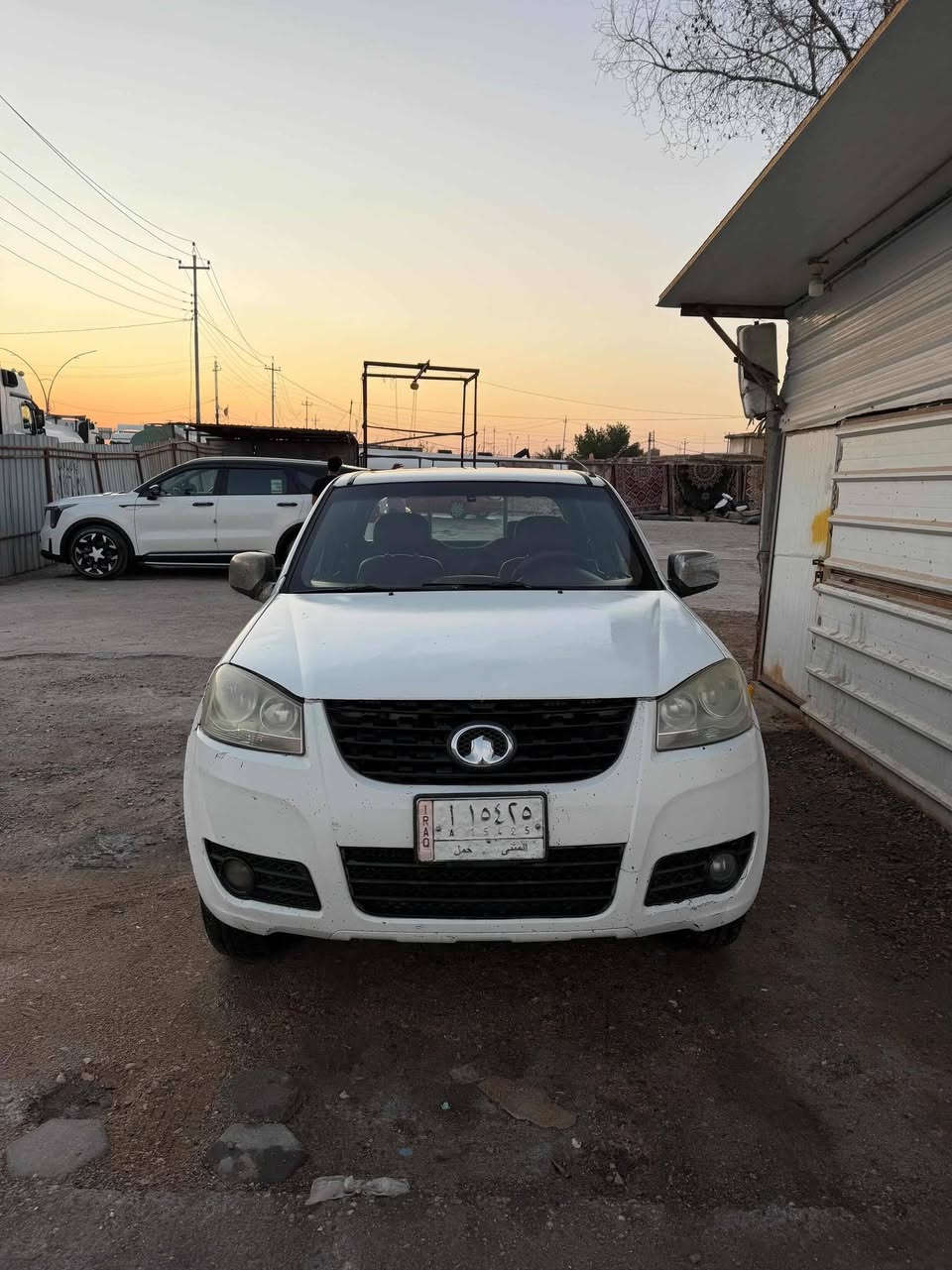 السلام عليكم 
كريت ويل 2015
سيارة كاملة من كلشي 
حدادية جديدة 
مكينة كير شرط 
مداور ثاني يوم بأسم المشتري 
للتواصل 
*********** متوفر واتساب
