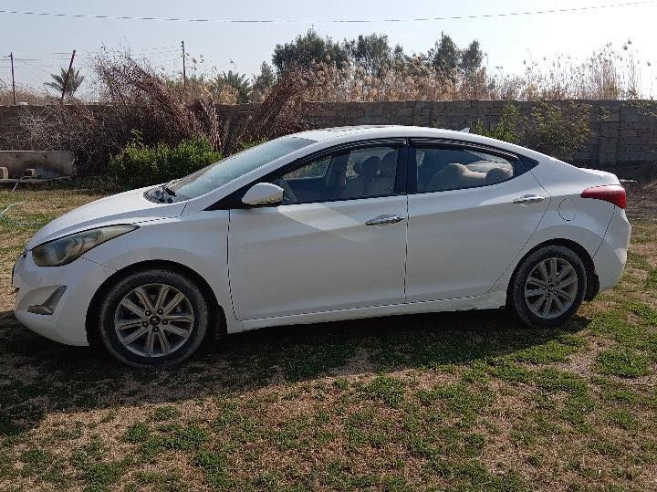 سلام عليكم سياره النترا مكفوله خليجي رقم اربيل موديل 2013 سياره كلش حلوه مال جناي محرك مكفول 
كير مكفول 
تدفئه وتبريد 
بانورامه
بدون صبغ 
سياره مكفوله كفاله عامه لسعر 120وبيه مجال لطيبين مكان السياره بغداد الرضوانيه معمل زينب قرب شارع الوزير رقم الهاتف ***********
