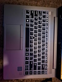 لابتوب HP • i7 الجيل الثامن • رام 16GB