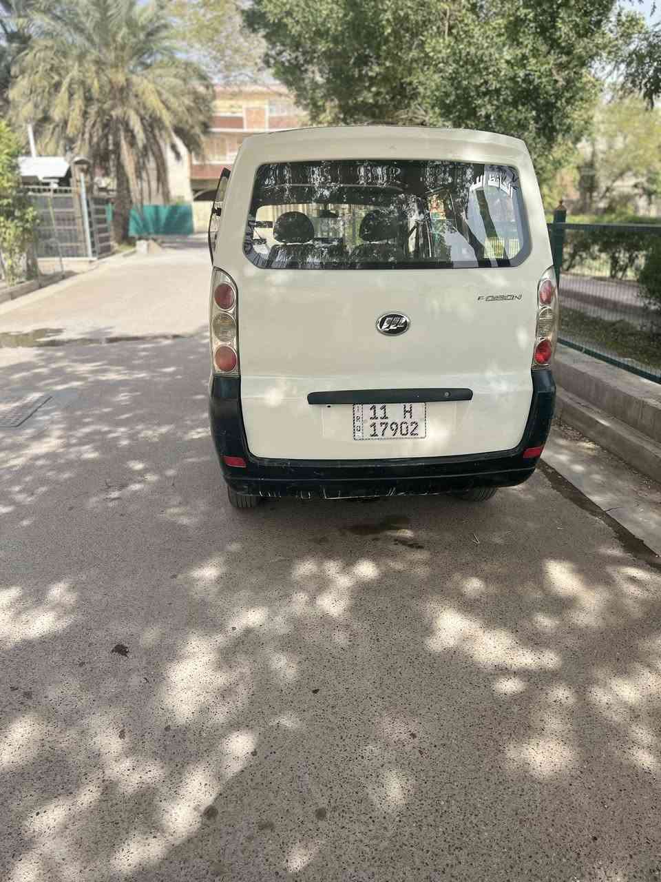 سياره ليفان foison ميني فان  7 راكب  محرك 1300موديل 2012  سياره جاهزه من كل شي محرك كير كشر تايرات جديده وشاشه كبيره  وكهربائيات  كامله  سياره مناقصه شي رقم بغداد هزه جديده  باسمي تحويل ثاني يوم  .السعر 38 ورقه    
رقم ***********
