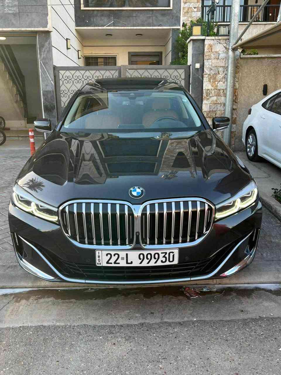 سلام عليكم BMW 740i x- drive 2022 وارد امريكي حادثها باب وجاملغ صفحه السايق بدون ايربالك السياره فول مواصفات داخل مشمشي مميز السياره كلش حلوه ومابيها أي نقص ماشيه 83 الف وموصفات ال bm معروفه اعلى المواصفات  رقم اربيل سياره بسمي السنويه تحويل ثاني يوم العنوان بغداد حي حطين قابل للمراوس حسب القناعه للاستفسار *********** بغداد, العراق
