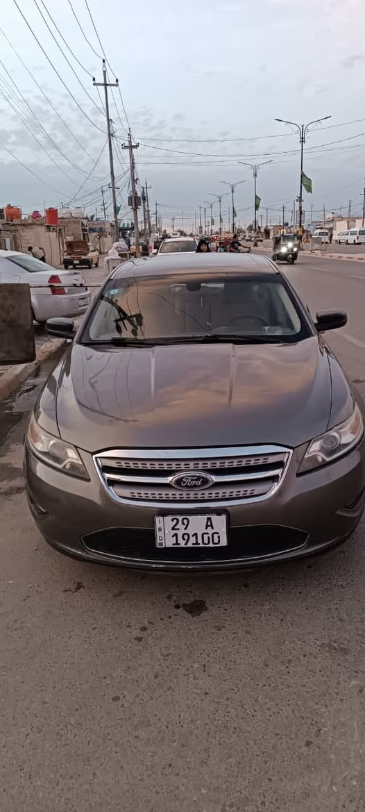 فورد توريس موديل ٢٠١١ رقم نكليزي بااسمي واسط كير محرك تبريد جاهز المواصفات معروفه السعر  90وبيهة مجال بيهة صبغ حزام جمالية بدون ضربة 
***********مكان السيارة ميسان
