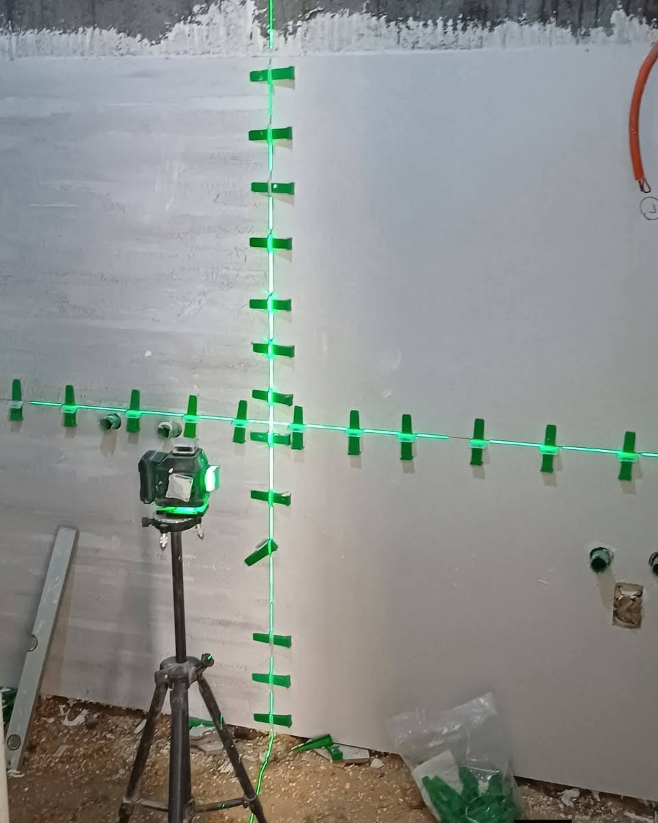 شغل درجئ.اولئ تجي شوف بعينك جداري 8 ارضي ***********
