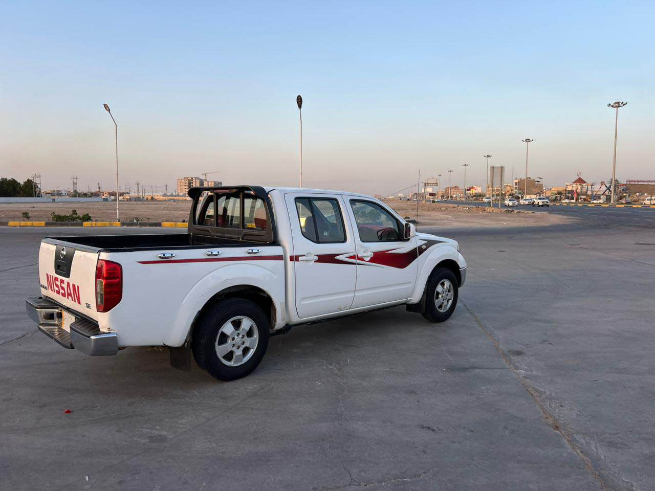 سلام عليكم اللبيع بيكم نيفاره مديل 2013 رقم بصره تحويل مباشر كفاله ما عده طخه جاملغ لأمامي والباقي كفاله سياره جاهزه محرك كير حداده تخم تاير تبريد ثلج 🧊 سياره حلوه مال جناي جديده كلش ما متعوبه مكينه بلاديه سياره كله عل بلاد ما متعوبه مال جني نضيفه دواخل كهربائية شغاله جديده العنوان البصره مراوس يرهم سعر 84وبيه مجال بسيط ***********
