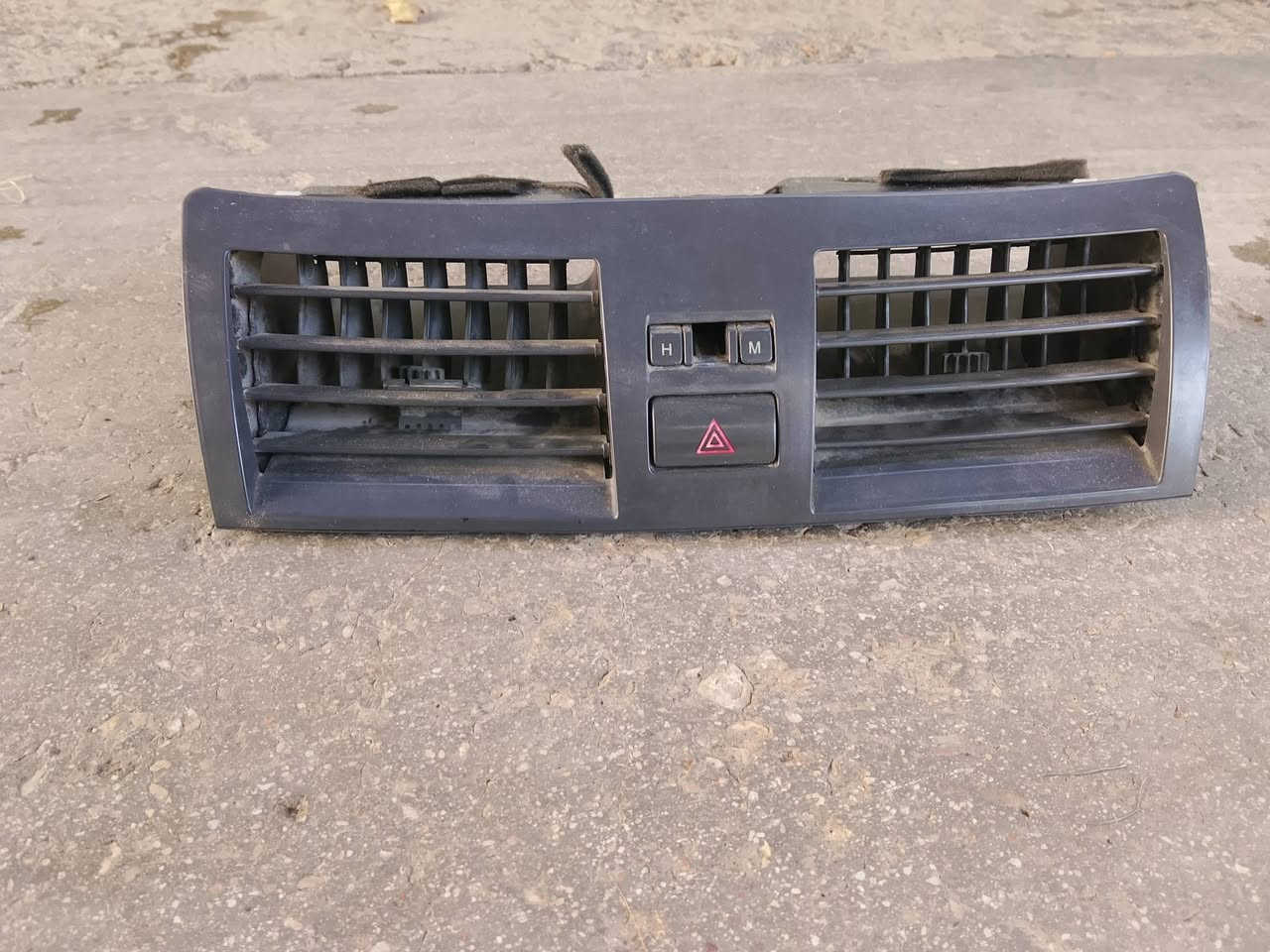 السلام عليكم غراض كامري ابطاين اربعه خلفيه و اماميه ومسجل شرط شغال اذا مو شغال يرجع وقطعة تبريد قيم وخذ اذا عجبك شي اتصل عل رقم *********** او سكرن ونزل بل تعاليق واني اطبلك خاص وبيكم خير وتدللون اهل الكامريات
