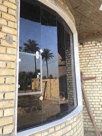 تنفيذ كافه اعمال الزجاج المقسى والعادي 10ملم  والوجهات الالمنيوم الحدي...