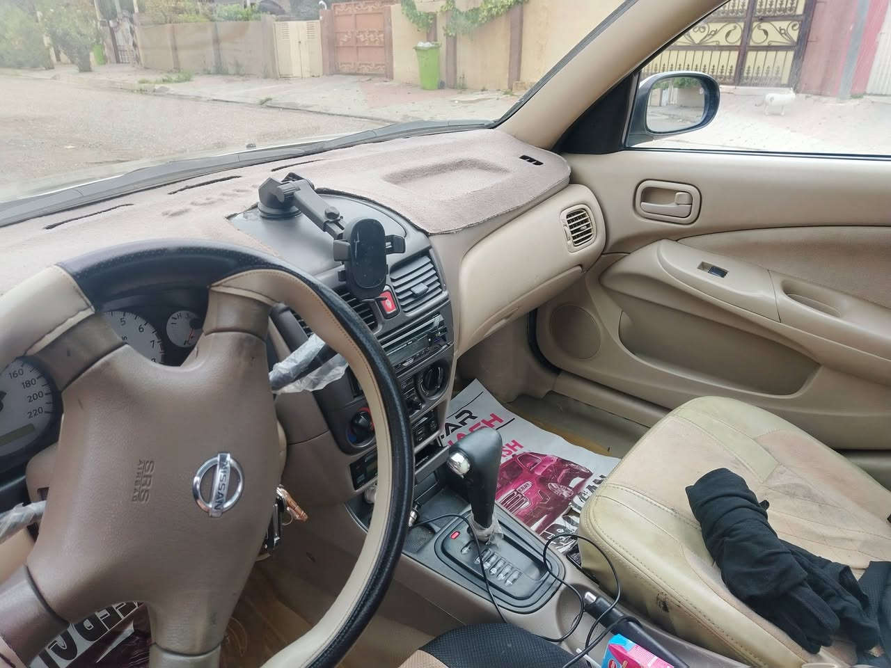 سني ياباني ٢٠٠٨ لون ذهبي رقم أربيل 
برد. الباب الخلفي صبغ الهلال الجاملغ الخلفي ما واصل للقباق مال البانزين  وبارد راس الجاملغ السكن محرك اسود كلشي. ع البلاد
السعر ٩٢
ورجادً المو شراي. لا يكسر بحلال الناس


**إذا كنت صاحب هذا الإعلان وتريد حذفه لأي سبب، رجاءا أرسل رسالة إلى الدعم الفني**