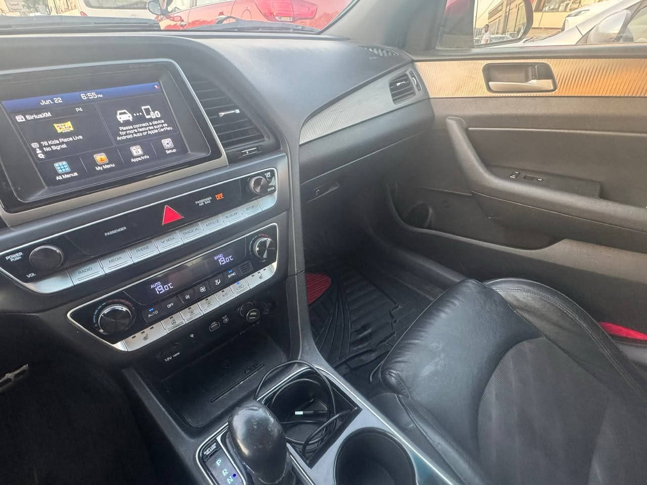 السلام عليكم
سوناتا ٢٠١٩ سبورت امريكي
فول موصفات 2400
بصمه تشغيل
سلايد روف
فول تحكم ستيرن
شحن لاسلكي
كشنات جلد
تدفئة بالكشن
كشن كهربائي
تدفئة ستيرن
وبعد هواي موصفات
السعر ١٢٠ $
وبي مجال


**إذا كنت صاحب هذا الإعلان وتريد حذفه لأي سبب، رجاءا أرسل رسالة إلى الدعم الفني**