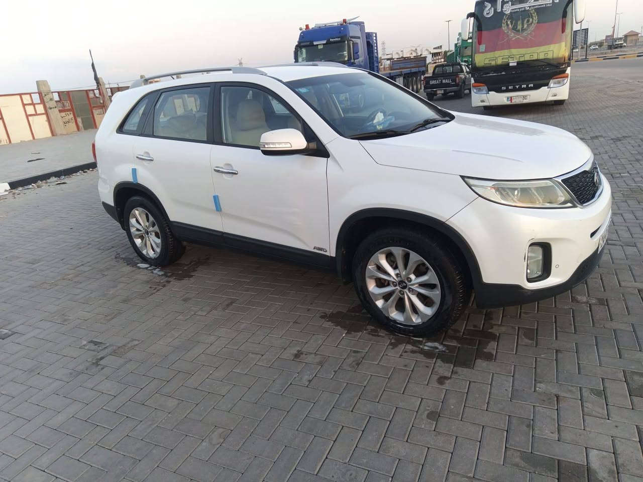 السلام عليكم كيا سيراتو موديل 2014 محرك6 مواصفات
رقم بصرة الجديد 
تحكم استيرن 
امريات شفط 
بصمه تدفئه تبريد 
7 راكب 
بية بارد 
ممتواجد على الفيس التواصل الاستفسار على الرقم *********** 
المكان بصرة كرمه علي
