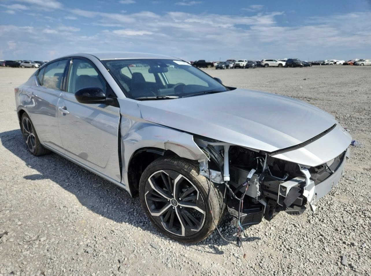 للبيع – نيسان ألتيما SR موديل 2025
الموقع: دبي
قابلة للشحن إلى أم قصر
تدخل كتاب شهداء
وتدخل على أربيل
المواصفات:
• Nissan Altima SR 2025
• وارد أمريكا
• الممشى: 5,921 ميل (فعلي)
• السيارة تشتغل (Engine Start Program)
• الضرر: أمامي بدون ايرباك
مثل ما موضح بالصور
السعر 135
للتواصل ***********
