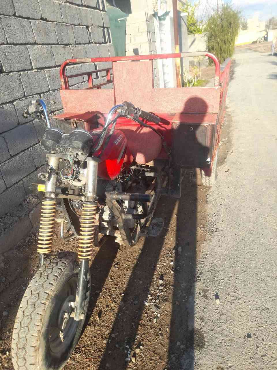 سلام عليكم ستوته نضيفه ديوان  محرك جديد شاصي نضيف يرادله نواقص قليله محرك ام طير وهيه ديوان أوراق مابيها استفسار هاذا رقم *********** متواجد خاص
