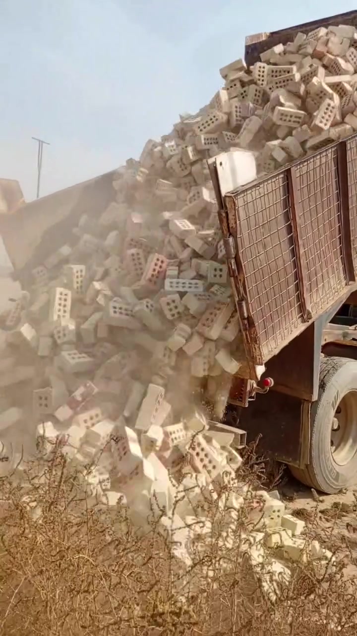السلام عليكم دبل كسر اغلبيه طابوق والسعر مناسب ***********
