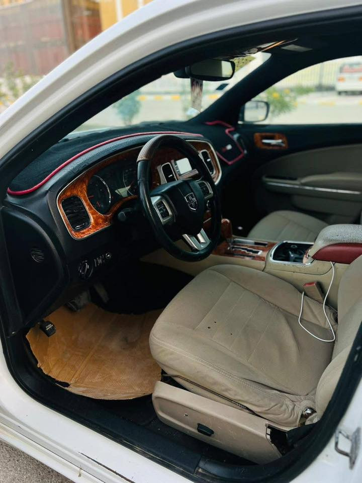 السلام عليكم ورحمة الله وبركاته عادت نشر بسبب الوعود الكذابه جارجر مديل 2011كنديه كفالا عامه بيهه بس البنيد مقسم ول باقي كفالا مكينه كير اكسل حداده تخم تاير تبريد مكان بصره السعر 145 وانه خادم الشرايه ***********
