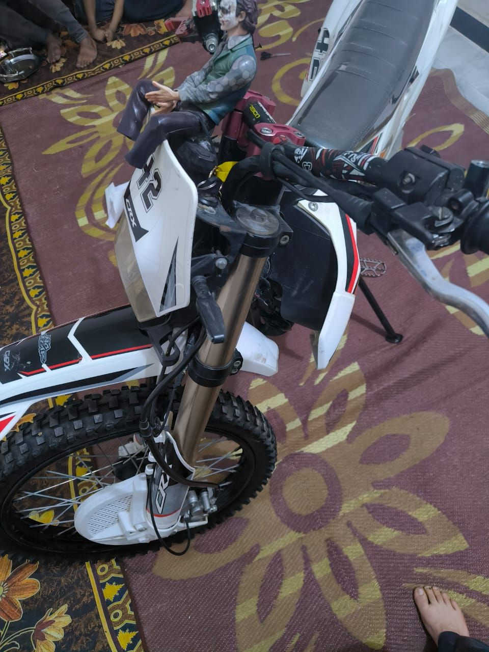 دراجه لبيع CRX2025 دراجه كفاله سعر مليون ميتين بي مجال لشري *********** لستفسار اتصال على هذا رقم مكان واسط مركز مدينه كوت
