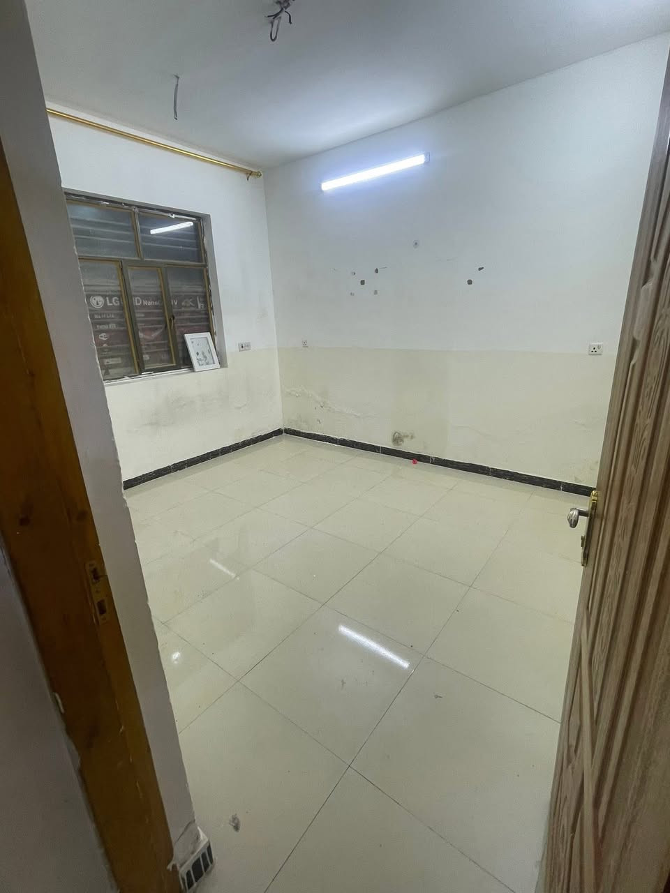 للايجار في منطقة السيدية
📍مشتمل ارضي

 مساحه150 م (نضيف ) ⚜️

تحتوي على كراج و 2 غرف نوم  ومطبخ وصاله وهول  و  وخدمات صحيه⚜️

الموقع : السيديه - ضهر هبي هوم 

850 الف

______________________________________

للاسـتفسـار الاتـصال علـى الارقـام التـاليه  او زيـاره مكـتب عبدالله الرفيـعي السيـديه_شارع الضـباط_ مقابل مجـمع لحـوم جويـلي 

#مكتب-عبدالله-الرفيعي

***********

‏‭0770 010 5930‬

‭+964 770 712 2380‬

━━━━━━━━━━━━━━━

#بيت #عقارات #منزل #بيع #وساطة_عقارية

#شركة #سيدية #بغداد #عراق

#عقارات_السيدية

#عقارات_الكرخ #ايجار_تجاري

#بنايات_سكنية

#عقارات_القادسية #عقارات_اليرموك #عقارات_المنصور

#عقارات_الحارثية #عقارات_الكاظمية #عقارات_الاعظمية

#عقارات_العطيفية #عقارات_حي_الجامعة

- [ ]
