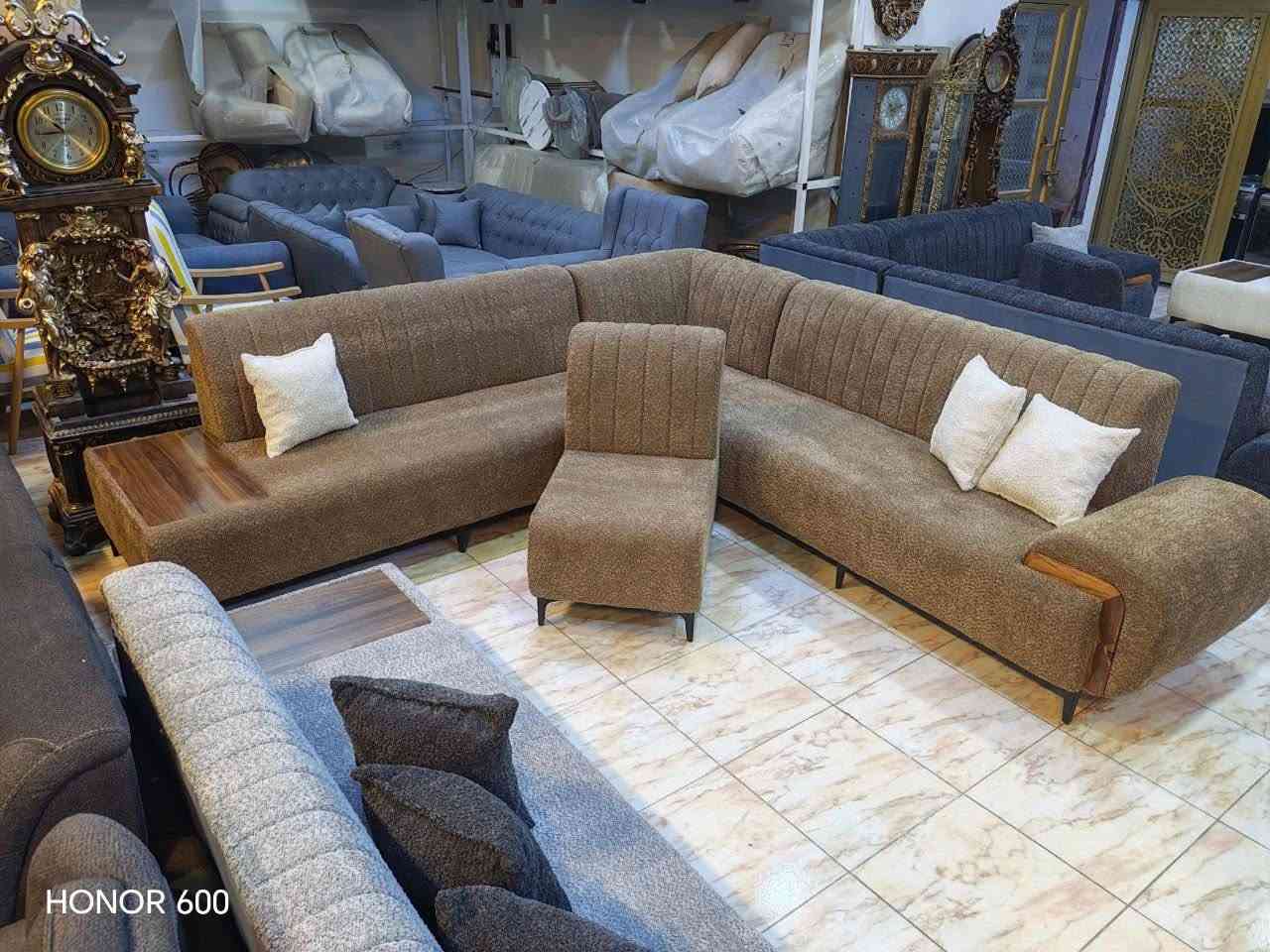 عرض خاص 💯القسط الشهري 85 الف 💫 لحاملي ماستر رافدين 
ديوان كورنر جديد 🛋️🛋️
قياسة 290x290 سم بالأضافة الى قطعه جوكر 
المواصفات 💯💫
☑️قماش خاولي
✅مقعد طبي
☑️قياس المقعد مريحة جداً
✅طبلة جانبية متصلة
☑️ أرجل حديد 
✅أنتاج 2026 أستيراد خاص
العنوان 📍📍 بغداد / المحمودية
للأستفسار ☎️☎️
***********
