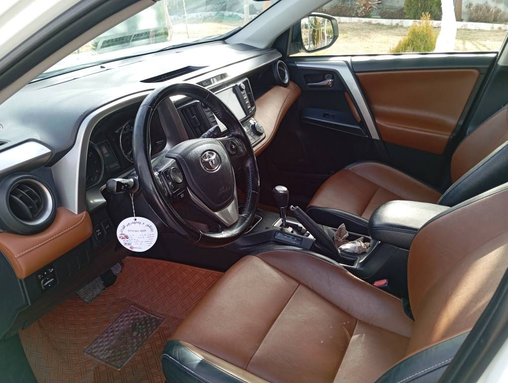 تویتا راف4 فول مواسەفات مۆدیل2018لۆک بێکێشە هەمووگیانی بەشەرت لێدراویو بۆیاخی نیە سەنەوی تا2029تازەیەسعری   (٢١١)وەرەقە ***********   *********** السليمانية, العراق
